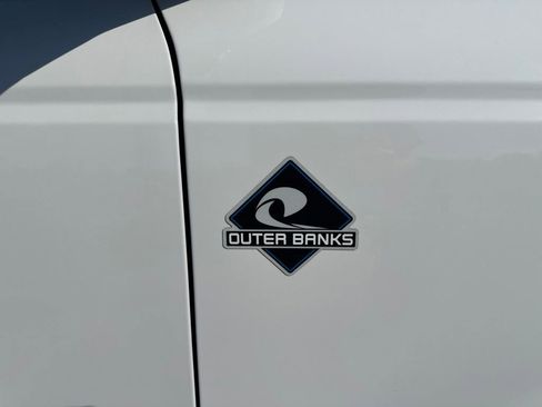 Used 2025 Ford Bronco Outer Banks AWD/4WD image 13