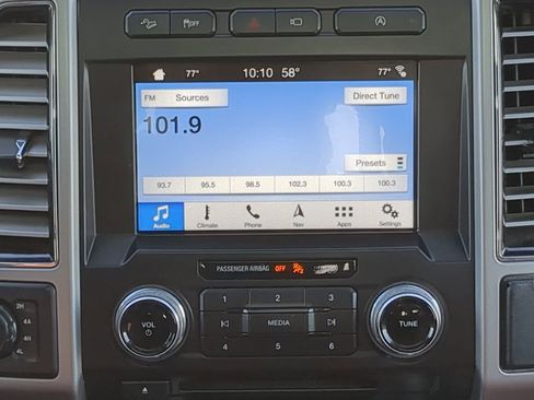 Used 2018 Ford F150 King Ranch image 25