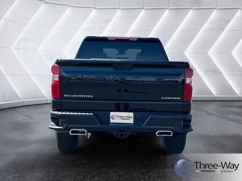 New 2026 Chevrolet Silverado 1500 Custom Trail Boss AWD/4WD image 4