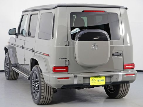 Used 2025 Mercedes-Benz G 580 w/ EQ Technology image 55
