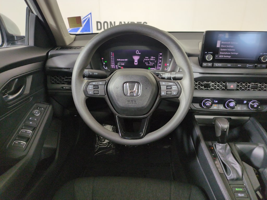 Certified 2025 Honda Accord LX image 19