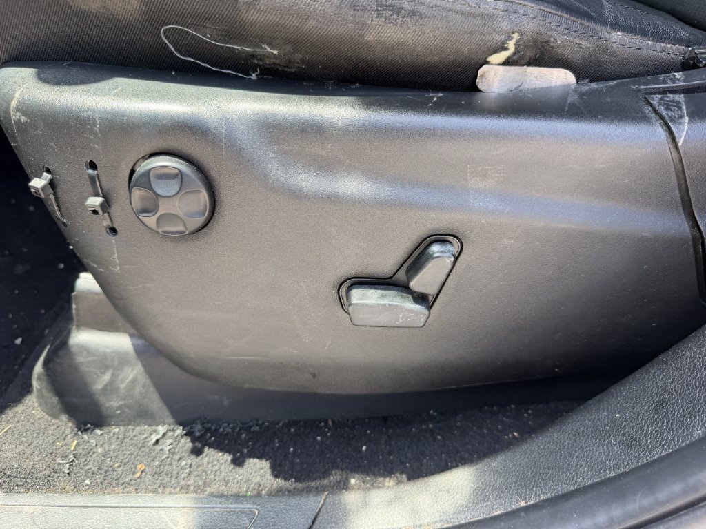 Used 2021 Jeep Grand Cherokee Laredo X RWD image 13