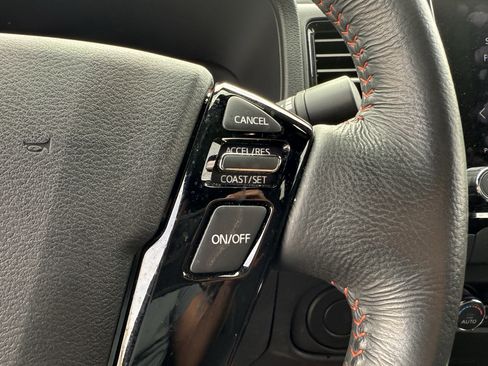 Used 2024 Nissan Frontier Pro-X image 20