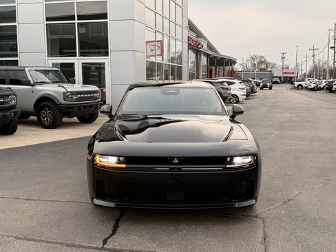 Used 2025 Dodge Charger Daytona R/T w/ Quick Order Package 25M R/T AWD/4WD image 6