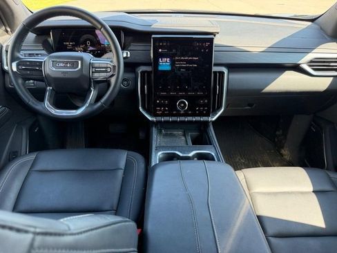 Used 2024 GMC Acadia Elevation w/ Black Edition AWD/4WD image 11