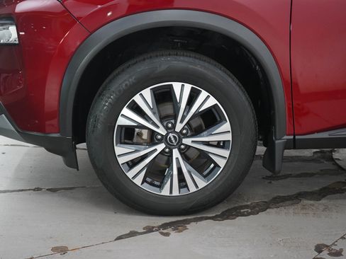 Used 2023 Nissan Rogue SV w/ SV Premium Package AWD/4WD image 30