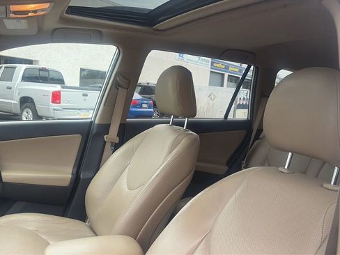 Used 2009 Toyota RAV4 Limited AWD/4WD image 42