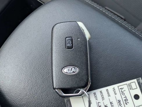 Used 2021 Kia K5 LXS FWD image 31
