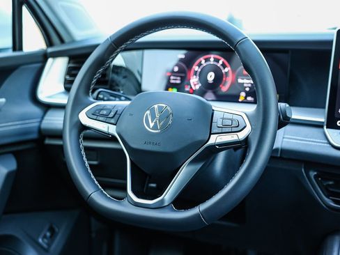 New 2026 Volkswagen Tiguan SE image 25