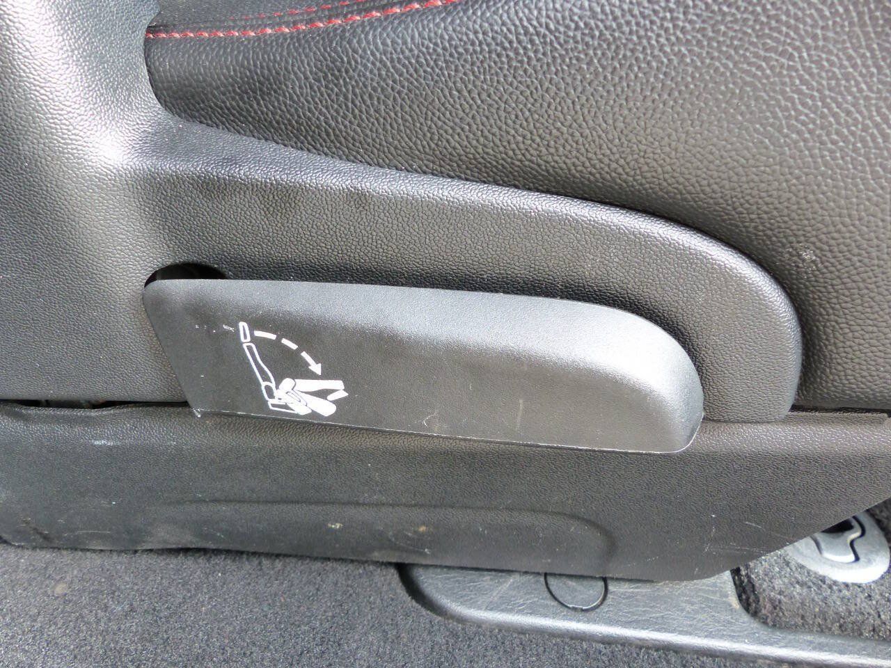 Used 2019 Dodge Grand Caravan GT FWD image 46