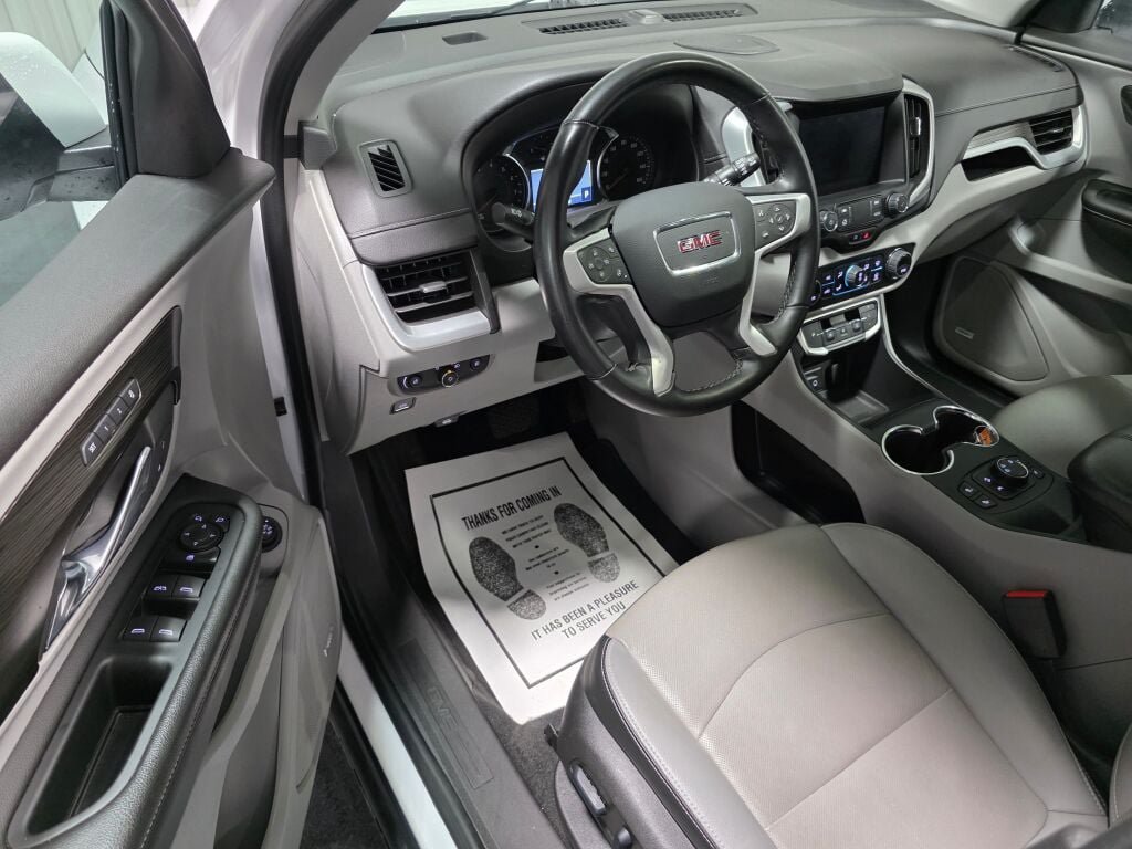 Used 2023 GMC Terrain SLT w/ Infotainment Package II AWD/4WD image 6