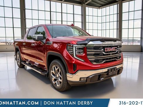 Used 2022 GMC Sierra 1500 SLT w/ SLT Premium Plus Package AWD/4WD image 37