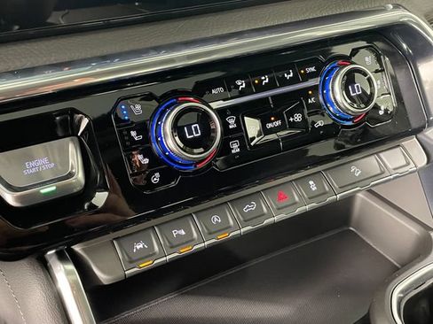 New 2026 GMC Sierra 1500 Denali w/ Technology Package AWD/4WD image 7