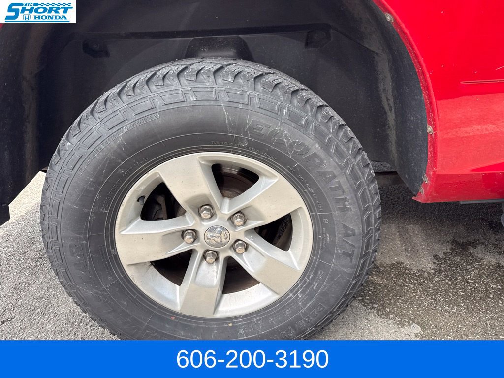Used 2015 RAM 1500 Express AWD/4WD image 5