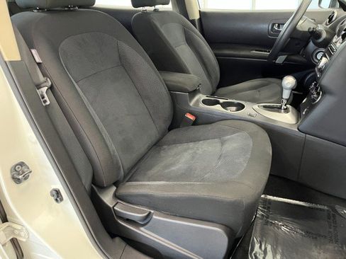 Used 2014 Nissan Rogue S image 14