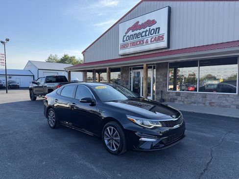 Used 2019 Kia Optima LX w/ LX 17" Wheel Package FWD image 2