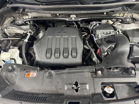 Used 2019 Mitsubishi Eclipse Cross SE image 27