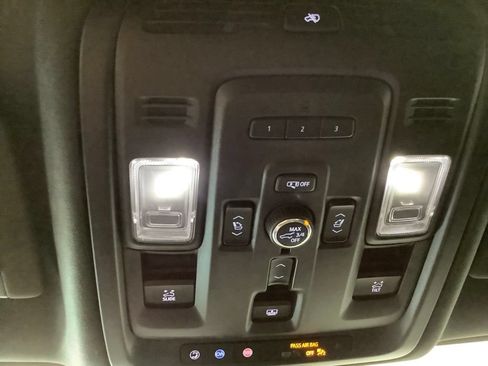 Used 2021 GMC Yukon Denali w/ Denali Premium Package AWD/4WD image 22
