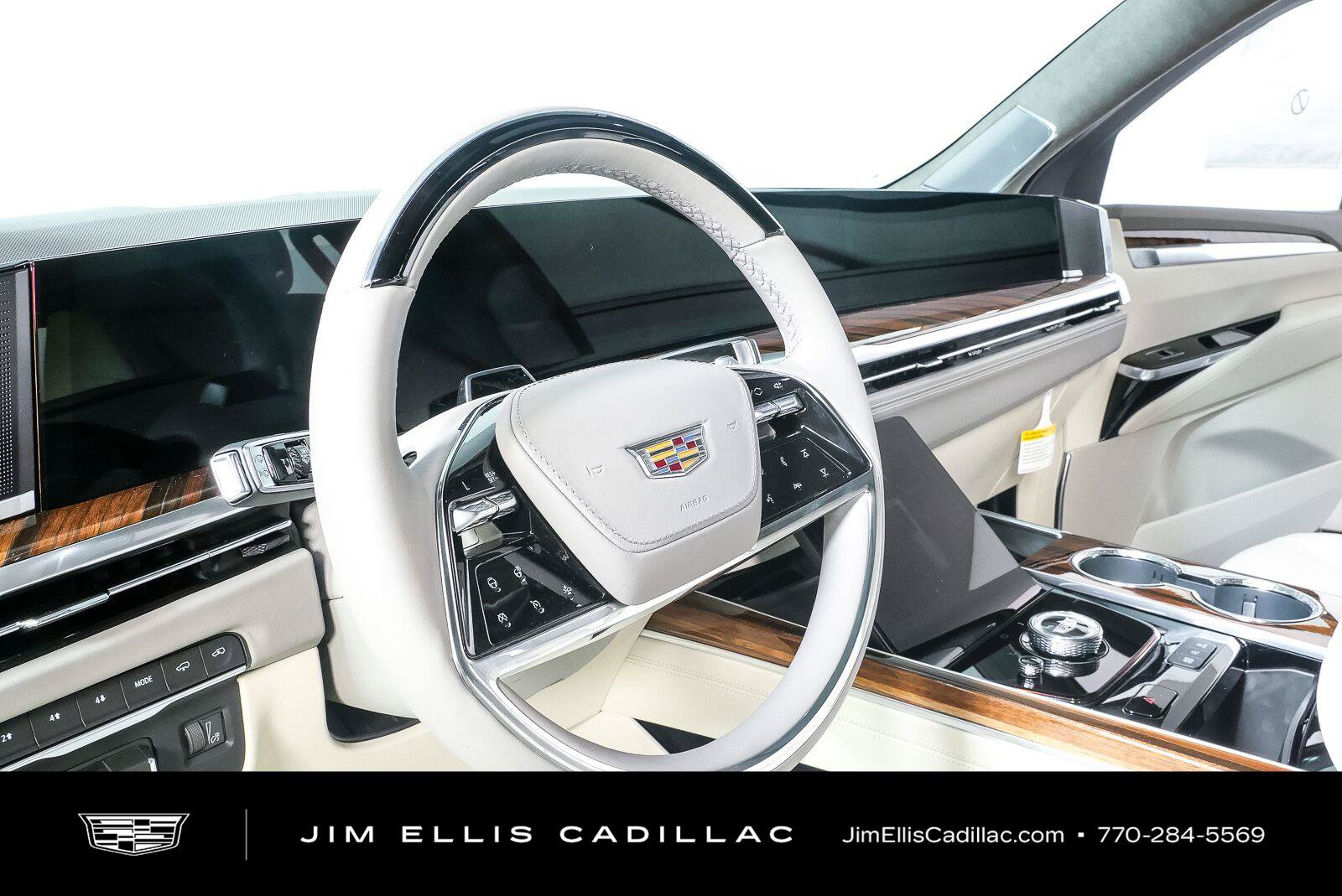 New 2027 Cadillac Escalade Platinum Sport w/ LPO, ONYX Package AWD/4WD image 4