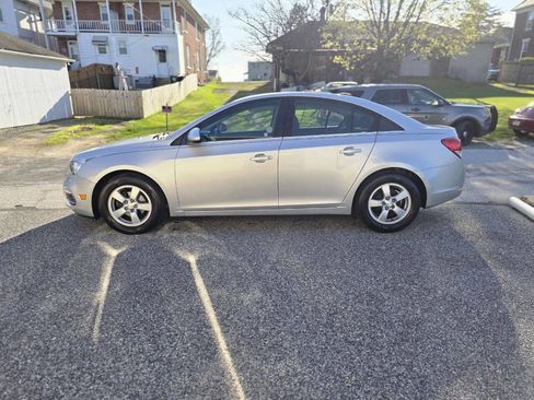 Used 2016 Chevrolet Cruze LT w/ Technology Package image 7