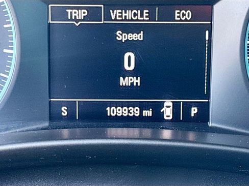 Used 2018 Chevrolet Equinox LS AWD/4WD image 12