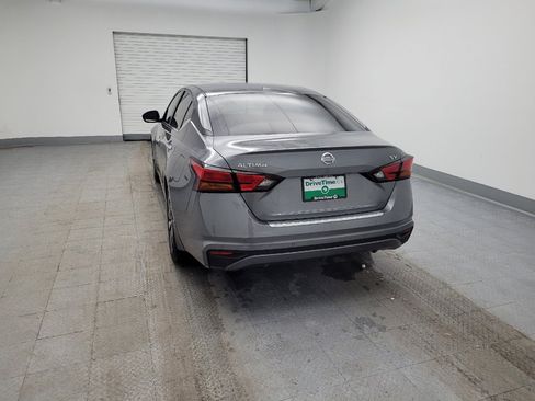 Used 2021 Nissan Altima 2.5 SV image 6