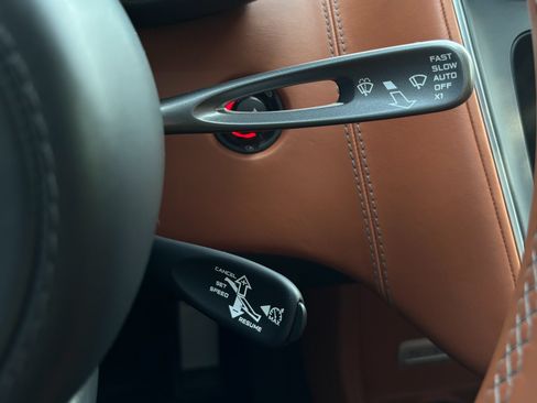 Used 2017 McLaren 570S RWD image 27
