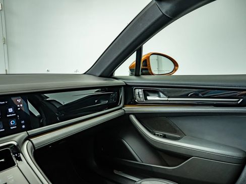 Certified 2024 Porsche Panamera 4 AWD/4WD image 39