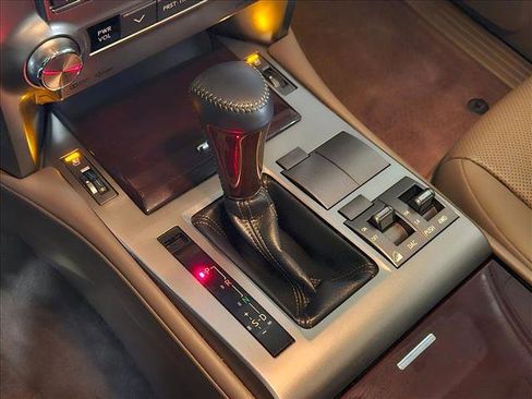 Used 2019 Lexus GX 460 image 12