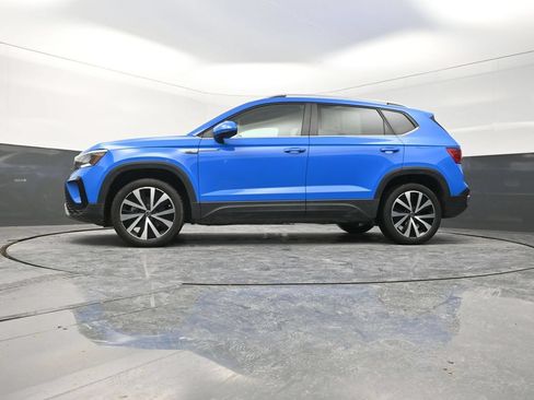 Used 2023 Volkswagen Taos SE FWD image 26