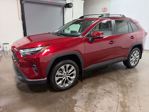 Used 2023 Toyota RAV4 XLE Premium AWD/4WD image 6