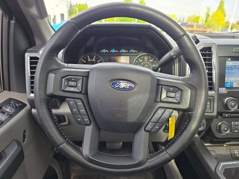 Used 2016 Ford F150 XLT w/ Equipment Group 302A Luxury AWD/4WD image 19