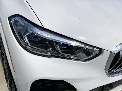 Used 2022 BMW X5 sDrive40i w/ M Sport Package RWD image 27