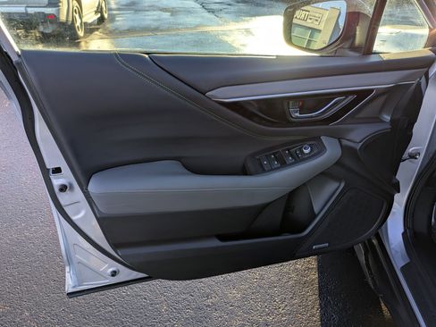 Used 2024 Subaru Outback Onyx Edition image 12