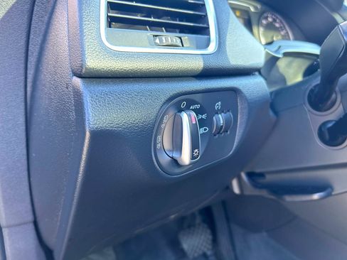 Used 2015 Audi Q3 2.0T Prestige image 22