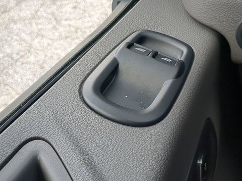 Used 2024 Ford Transit 350 XLT image 22