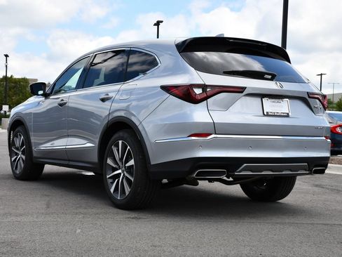 Used 2025 Acura MDX SH-AWD w/ Technology Package image 5