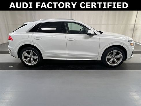Certified 2022 Audi Q8 Premium image 9