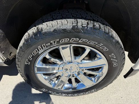 Used 2014 Chevrolet Silverado 1500 High Country w/ High Country Premium Package AWD/4WD image 30