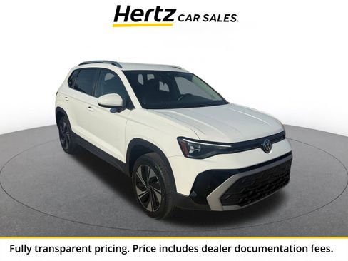 Used 2025 Volkswagen Taos SE AWD/4WD image 1