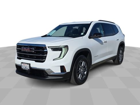 Used 2025 GMC Acadia Elevation image 1