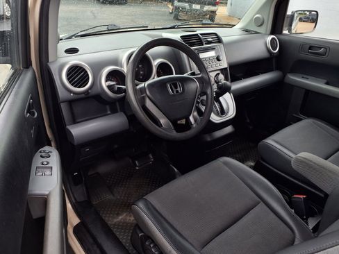 Used 2005 Honda Element EX image 4