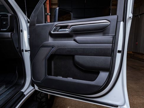 Used 2024 Chevrolet Silverado 2500 LTZ image 34