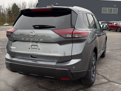 New 2026 Nissan Rogue SV image 5