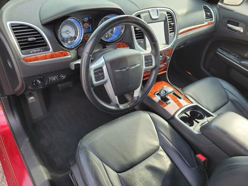 Used 2014 Chrysler 300 RWD image 14