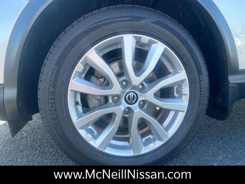 Used 2022 Nissan Rogue Sport SV w/ Technology Package image 10