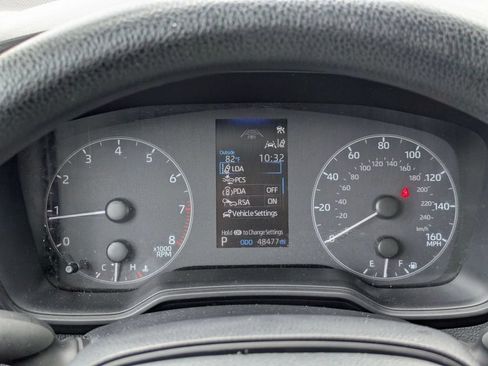 Used 2024 Toyota Corolla LE FWD image 17