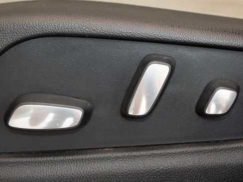Used 2019 Cadillac XT5 Luxury FWD image 21