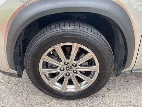 Used 2019 Lexus NX 300 FWD image 9