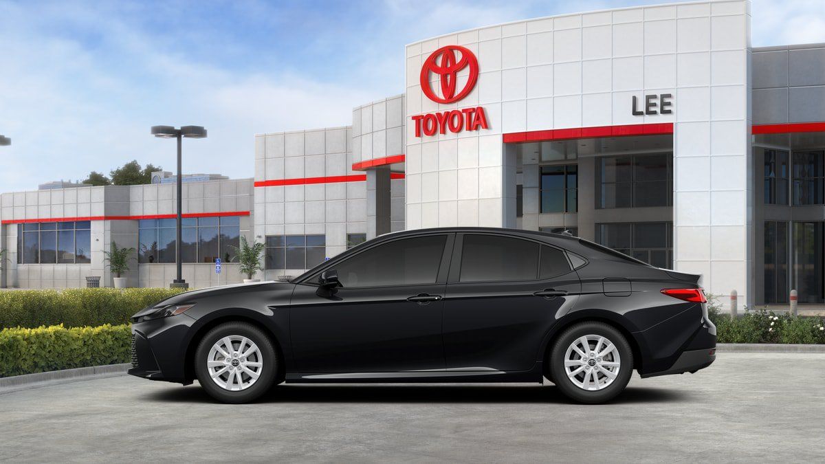 New 2026 Toyota Camry LE w/ Convenience Package AWD/4WD image 4